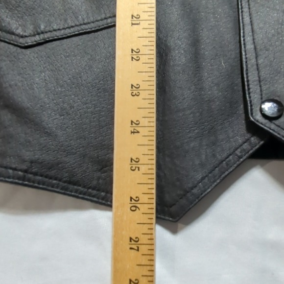 Starling Mens Black Leather Biker Vest Western Snap Front Size 52 fits 48" Chest - Picture 7 of 11